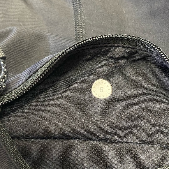 Lululemon pants - Picture 5 of 5